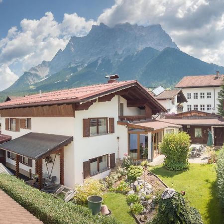 Chalet Holzerstubn Ehrwald Exteriör bild