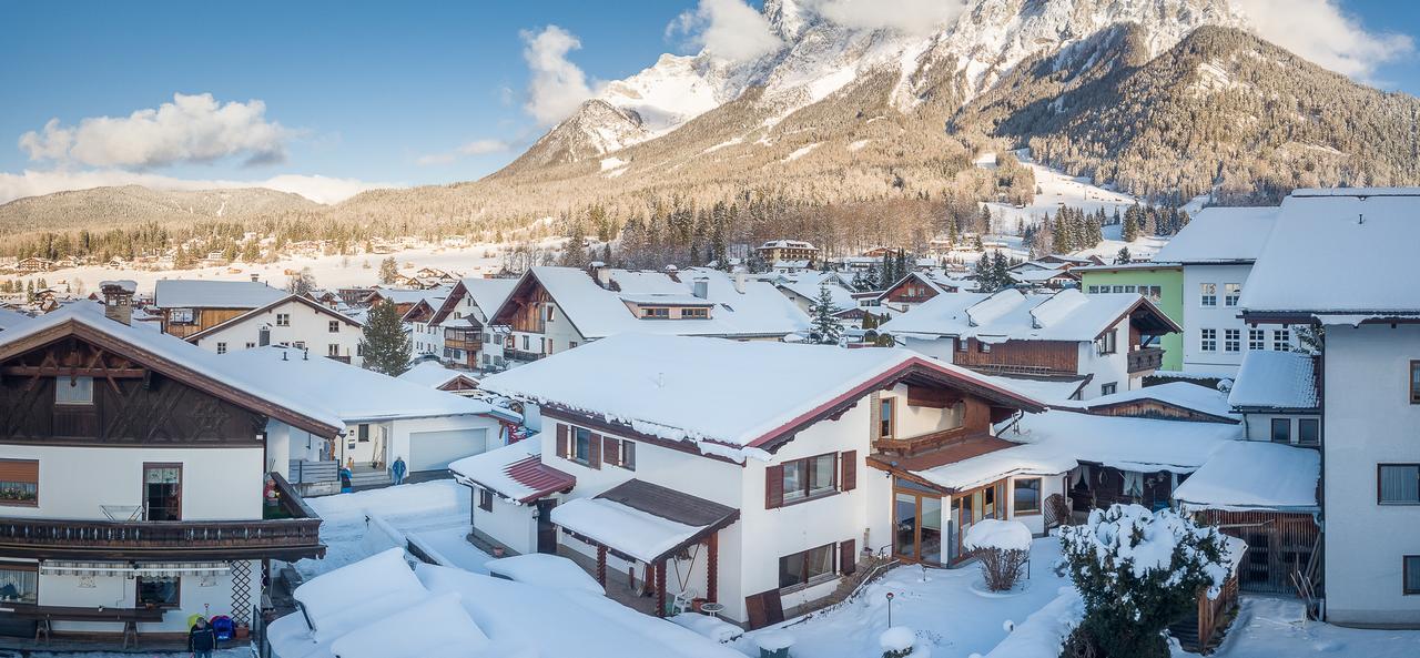 Chalet Holzerstubn Ehrwald Exteriör bild