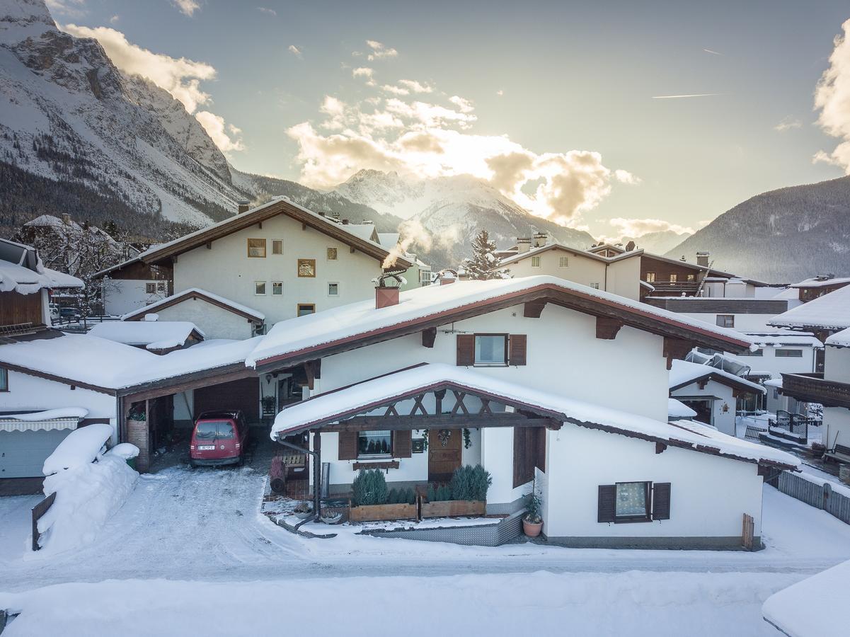 Chalet Holzerstubn Ehrwald Exteriör bild